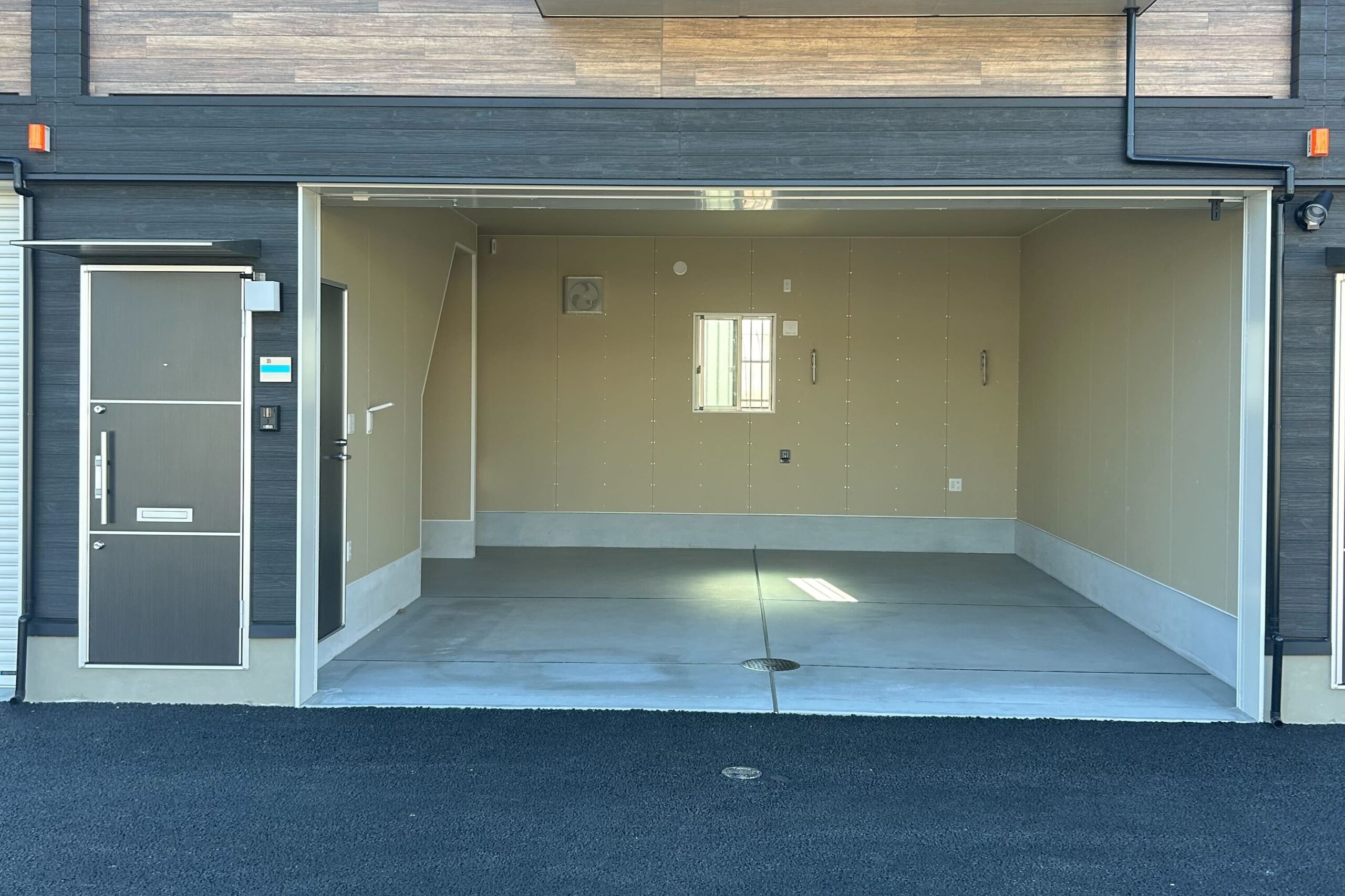 プレミアムガレージハウス八王子小田野(東京都八王子市)の物件写真2