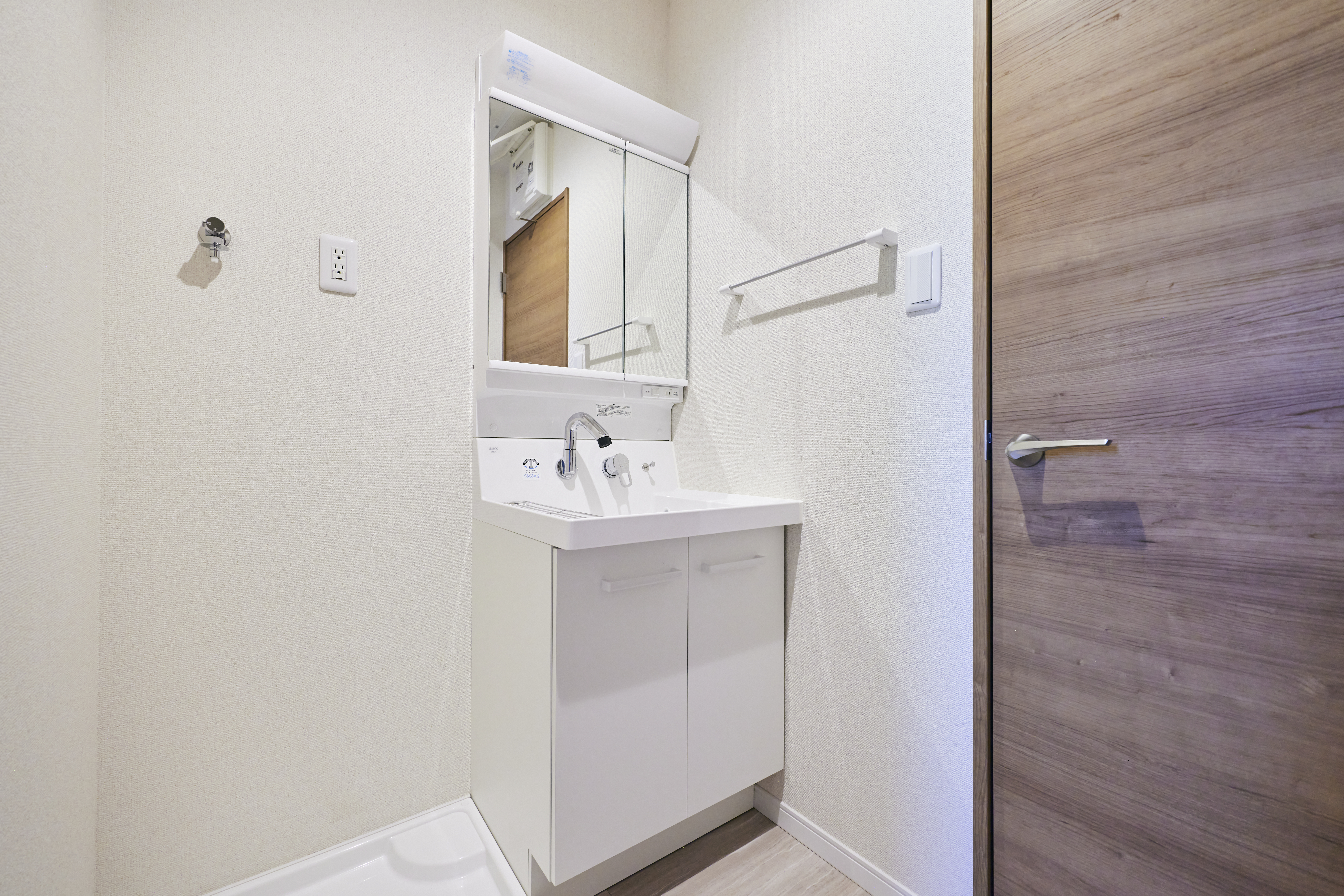 新築プレミアムガレージハウス川島【内見・入居申込受付中】の物件写真6