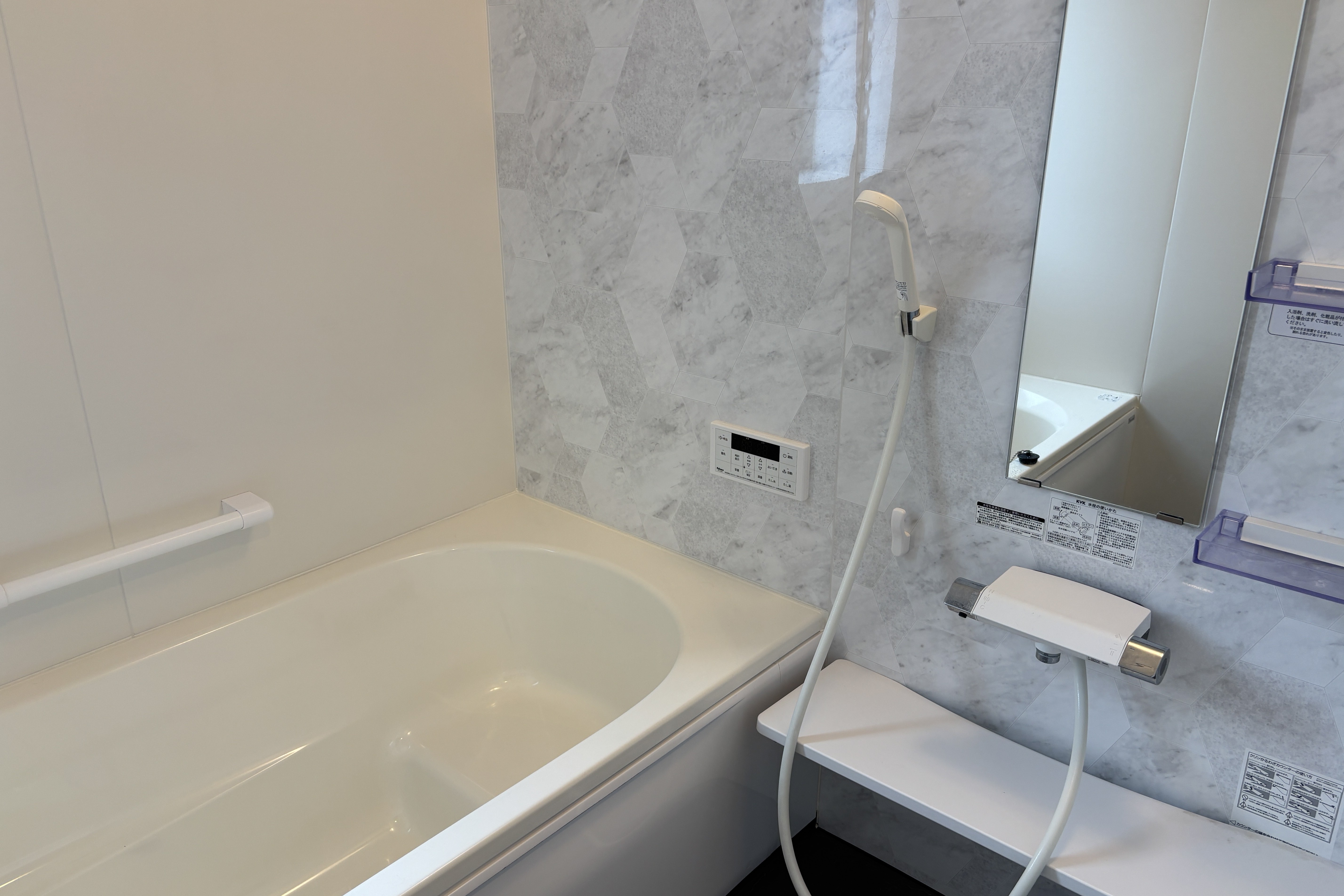 プレミアムガレージハウス秦野中井Ⅲ【内見・入居申込受付中】の物件写真8