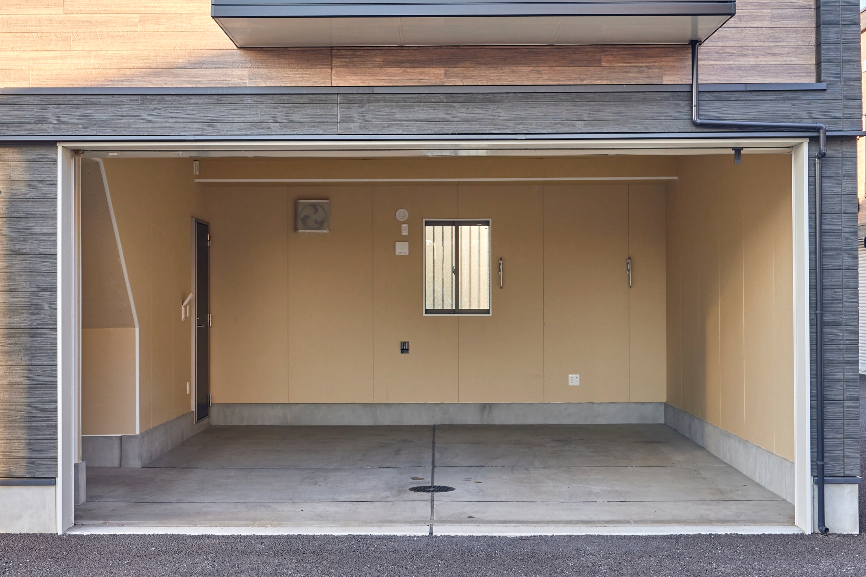 プレミアムガレージハウス小岩の物件写真2